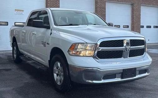 2019 RAM 1500 SLT