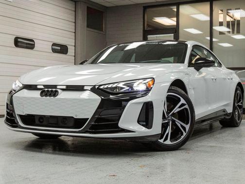 2023 Audi e-tron GT Prestige quattro