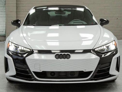 2023 Audi e-tron GT Prestige quattro