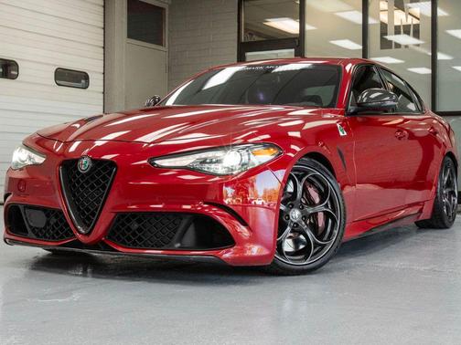 2017 Alfa Romeo Giulia Quadrifoglio