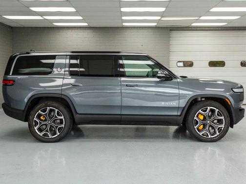 2022 Rivian R1S Launch Edition
