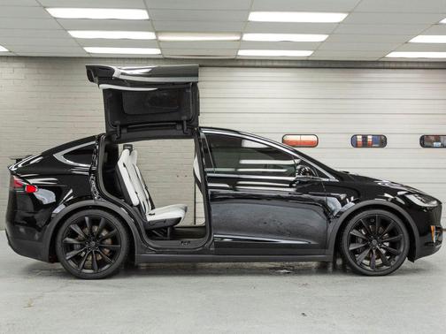 2020 Tesla Model X Long Range AWD
