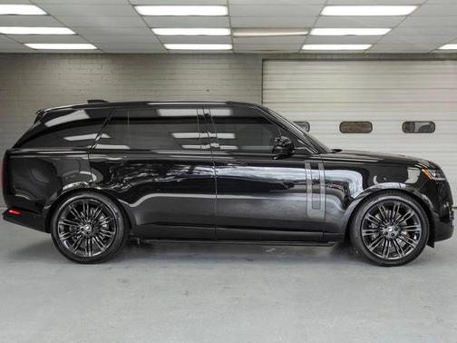 Not Specified 2025 Land Rover Range Rover P530 SE 7 Seat
