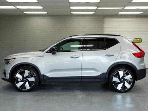 2023 Volvo XC40 Recharge Pure Electric Twin eAWD Ultimate