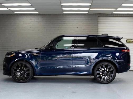 2023 Land Rover Range Rover Sport SE