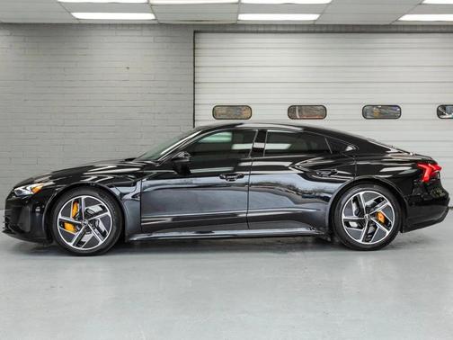 2023 Audi RS e-tron GT quattro