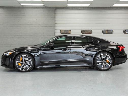 2023 Audi RS e-tron GT quattro