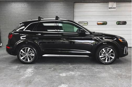 2022 Audi Q5 45 S line Premium