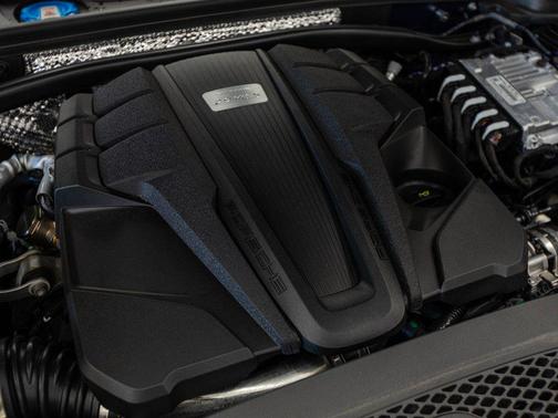 2024 Porsche Macan S