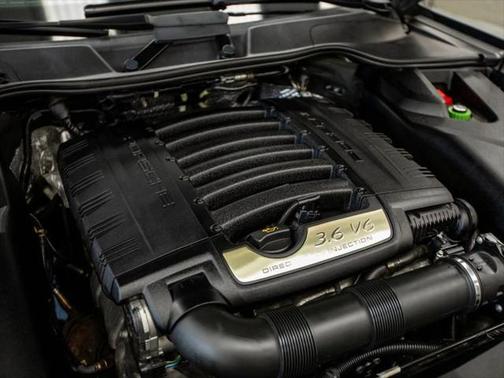 2016 Porsche Cayenne Base