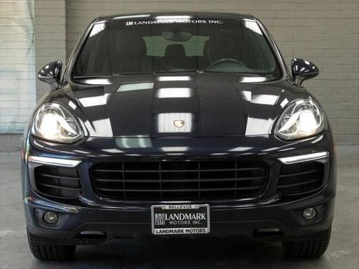 2016 Porsche Cayenne Base