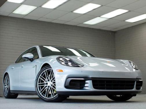 2018 Porsche Panamera E-Hybrid 4