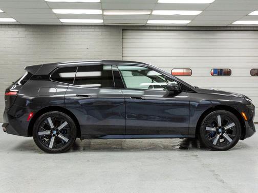 2024 BMW iX xDrive50