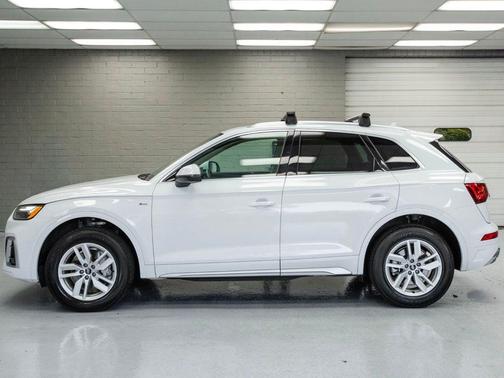 2022 Audi Q5 45 S line Premium