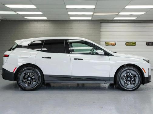 2024 BMW iX xDrive50