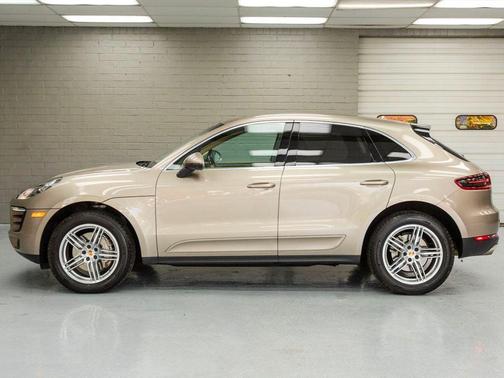 2016 Porsche Macan S