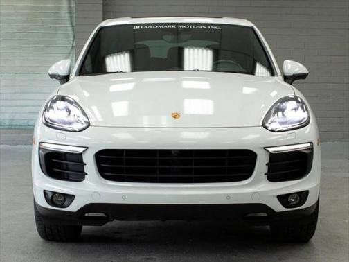 2017 Porsche Cayenne Platinum Edition