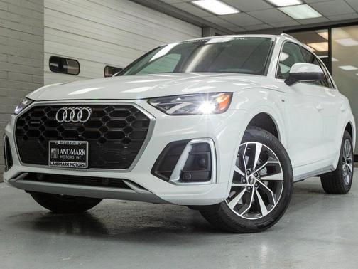 Ibis White 2023 Audi Q5 45 S line Premium Plus