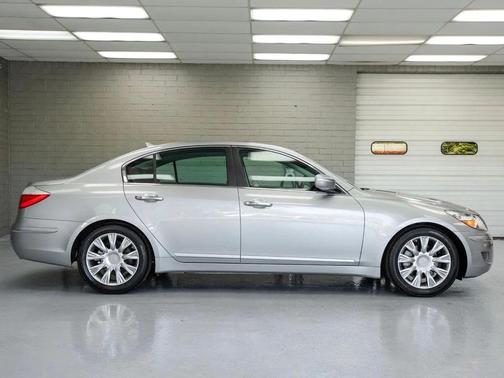 2011 Hyundai Genesis 3.8