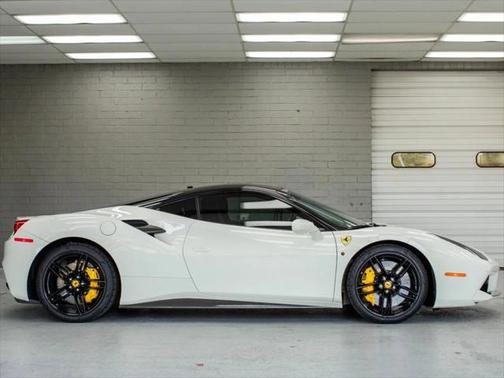 2018 Ferrari 488 GTB Coupe