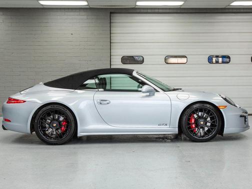 2015 Porsche 911 Carrera GTS