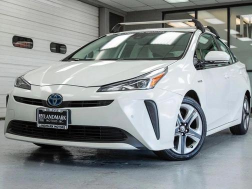 2020 Toyota Prius XLE
