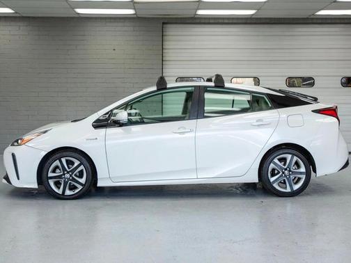 2020 Toyota Prius XLE