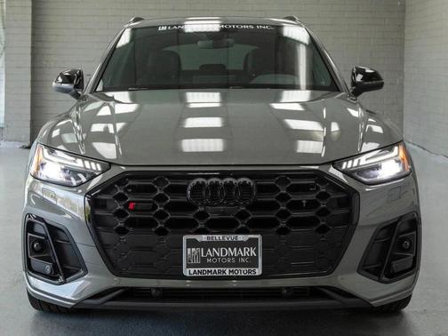 Chronos Gray Metallic 2024 Audi SQ5 3.0T Prestige