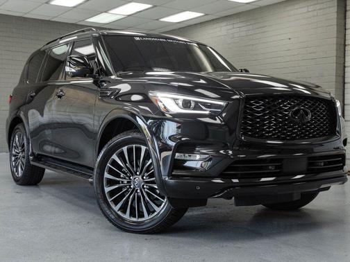 2024 INFINITI QX80 SENSORY AWD