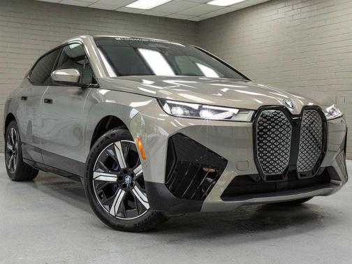 2025 BMW iX xDrive50
