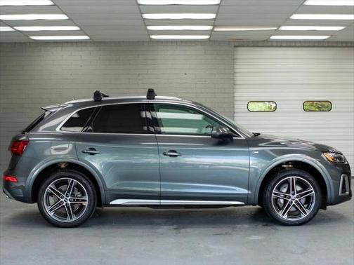 2021 Audi Q5 Premium Plus 55 TFSI e quattro