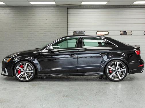 Mythos Black Metallic 2017 Audi RS 3 2.5T