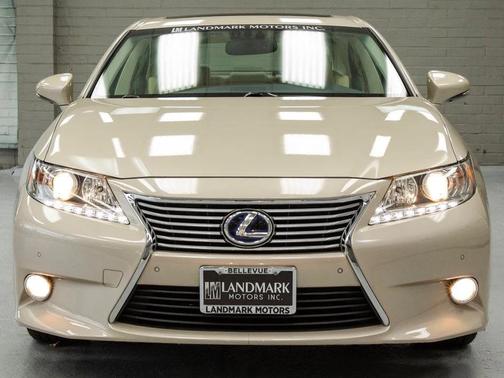 2014 Lexus ES 300h Base