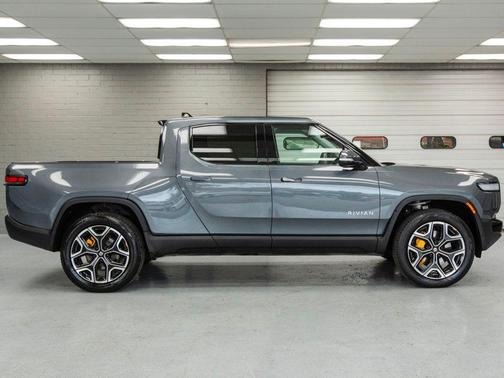 2022 Rivian R1T Adventure