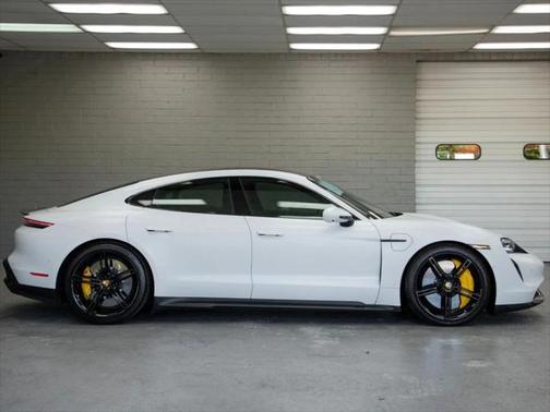 2021 Porsche Taycan Turbo S Sedan