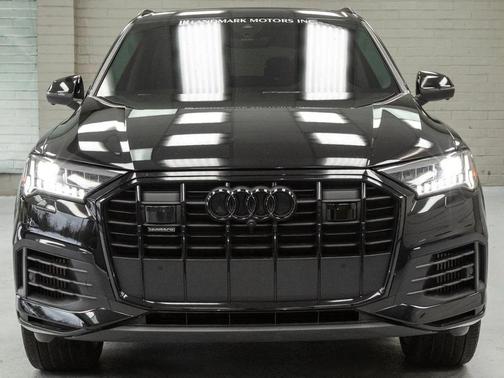 2023 Audi Q7 55 Premium Plus