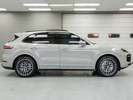2020 Porsche Cayenne Turbo