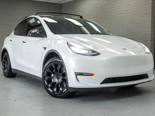 Pearl White Multi-Coat 2021 Tesla Model Y Long Range Dual Motor All-Wheel Drive