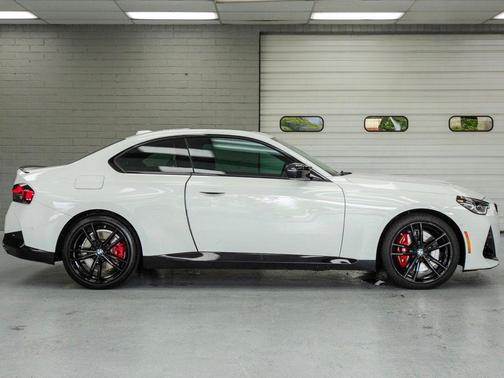 Alpine White 2024 BMW M240 i xDrive