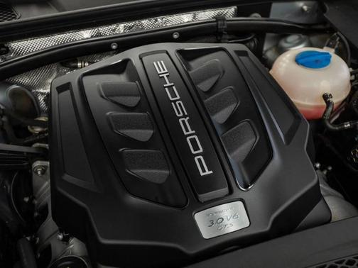 2017 Porsche Macan GTS