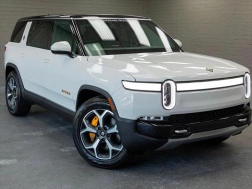 2023 Rivian R1S Adventure