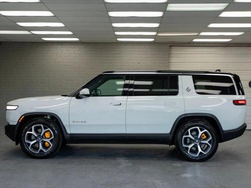 2023 Rivian R1S Adventure