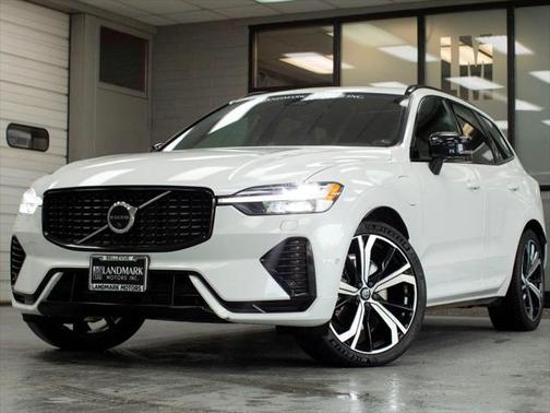 2022 Volvo XC60 Recharge Plug-In Hybrid T8 R-Design