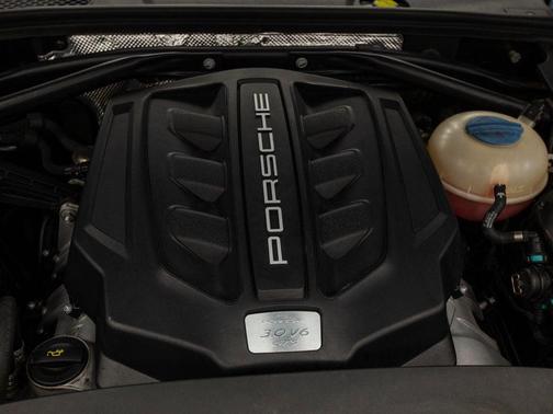 2017 Porsche Macan GTS