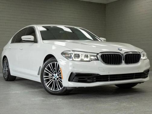2019 BMW 540 540i