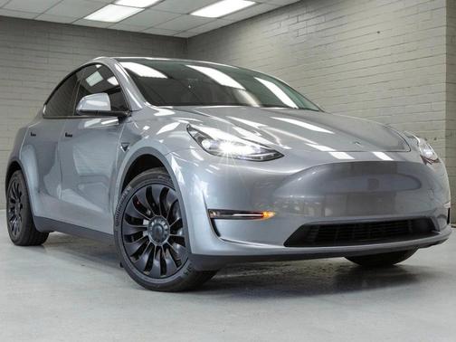 2025 Tesla Model Y Long Range Dual Motor All-Wheel Drive