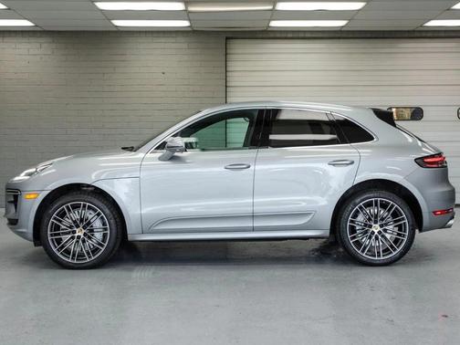 2021 Porsche Macan Turbo
