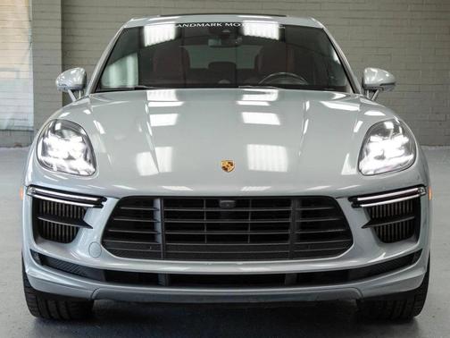 2021 Porsche Macan Turbo