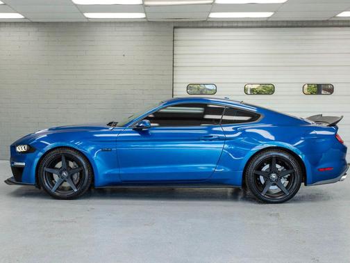 Lightning Blue Metallic 2018 Ford Mustang GT Premium
