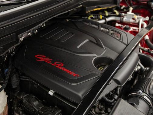 2019 Alfa Romeo Stelvio Ti Sport